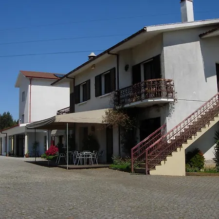 Πανσιόν Senhor Dos Perdoes Local