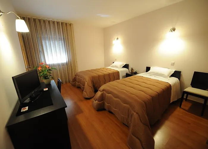 森霍朵普瑞奥洁梦特洛卡旅馆 Ribeirão