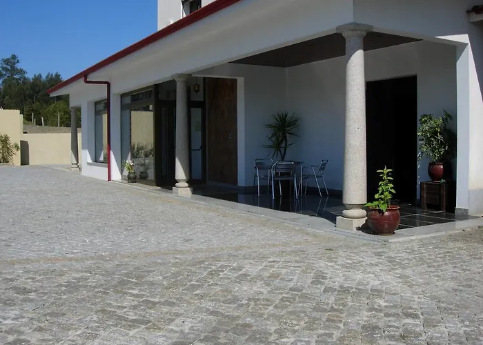 森霍朵普瑞奥洁梦特洛卡旅馆 Ribeirão